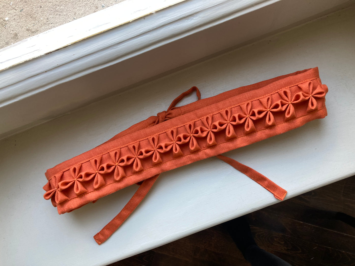 Lancaster - Floral smocked waist belt