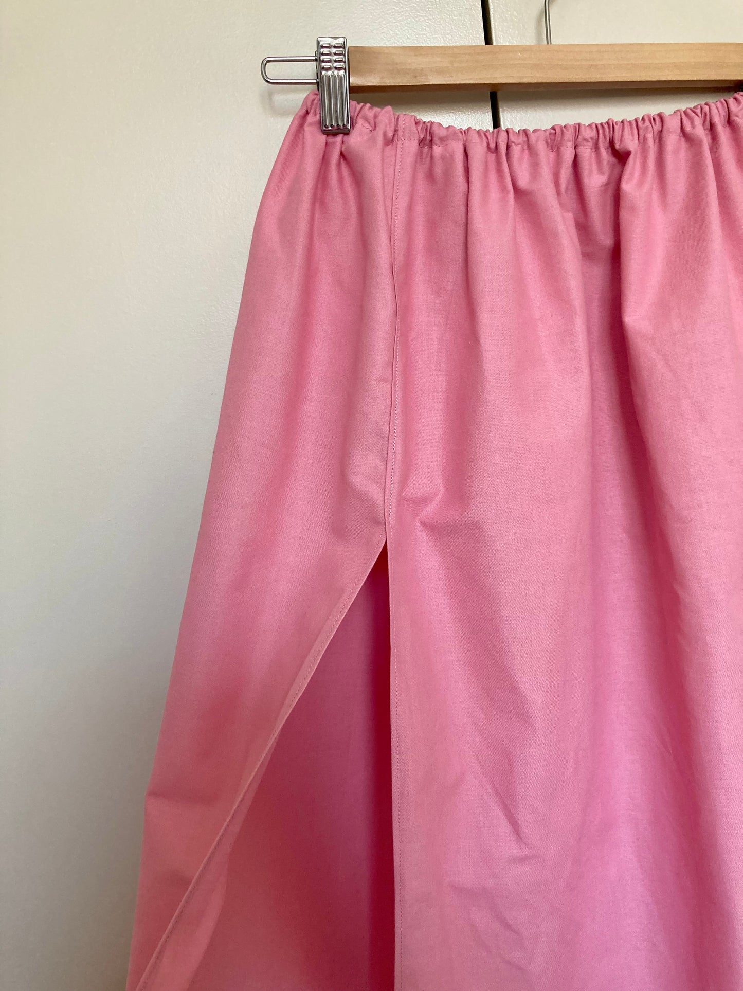 Portobello - Medium-length slit skirt
